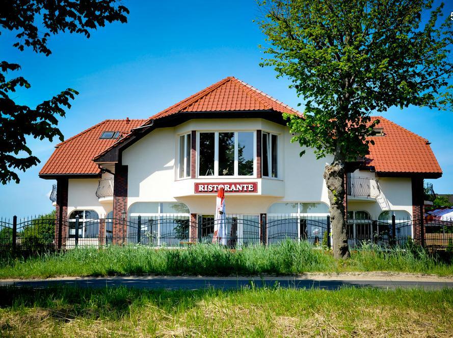 Rezydencja Lux Rewa Exterior foto